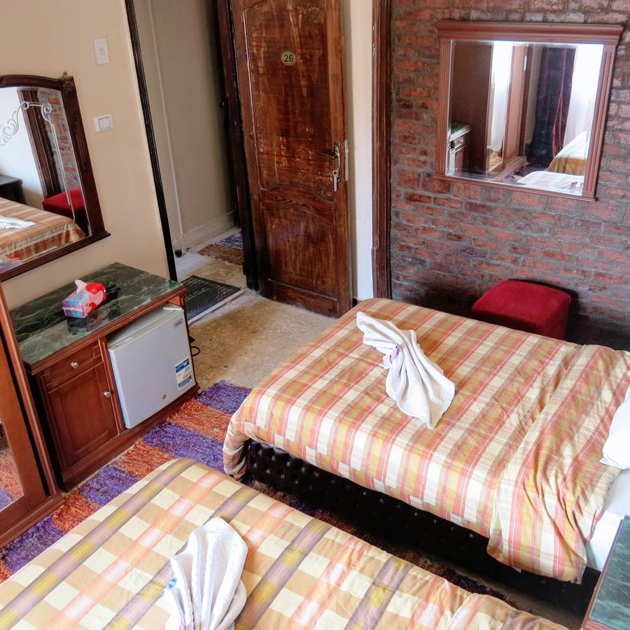 Pyramids Loft Guesthouse ไคโร ภายนอก รูปภาพ