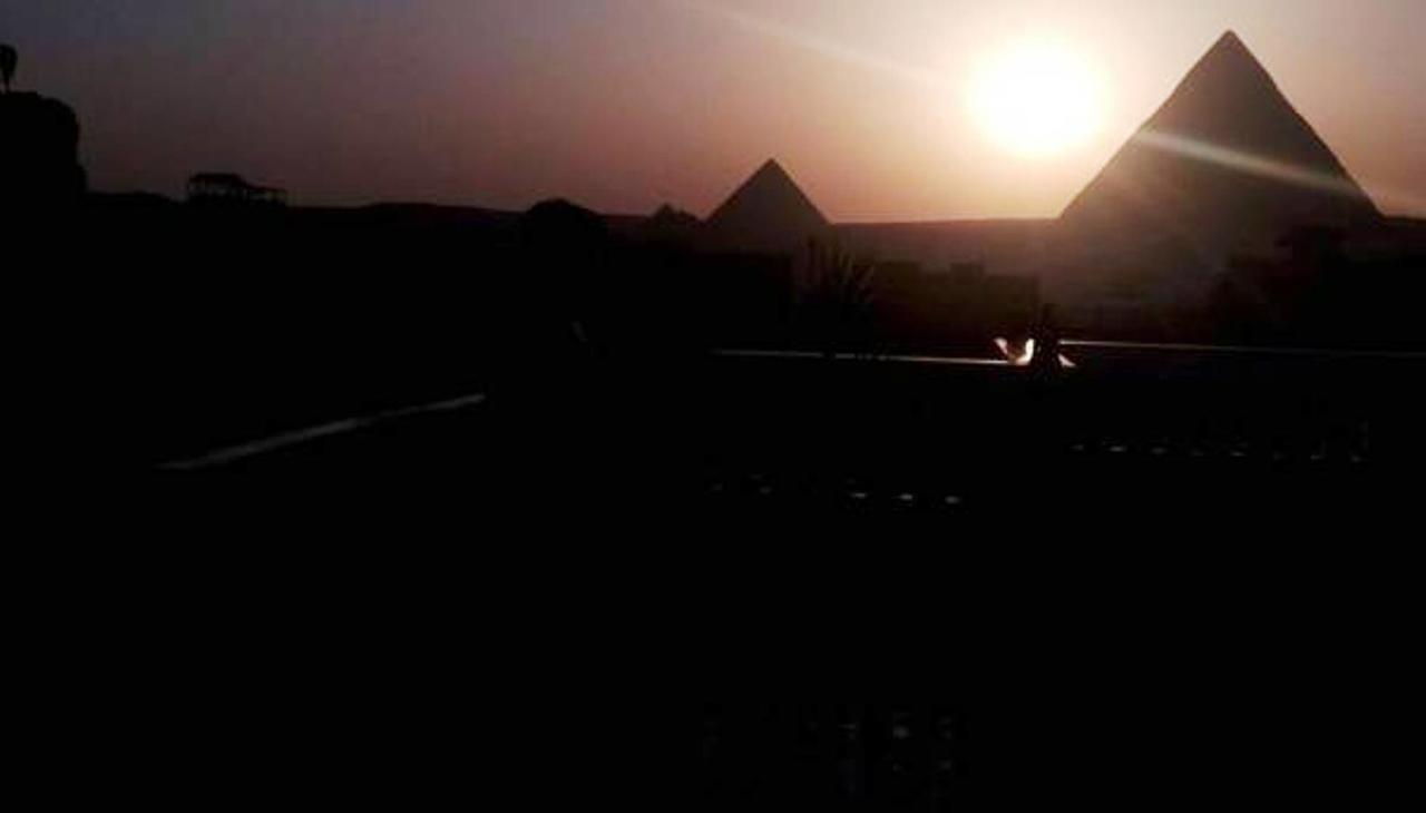 Pyramids Loft Guesthouse ไคโร ภายนอก รูปภาพ