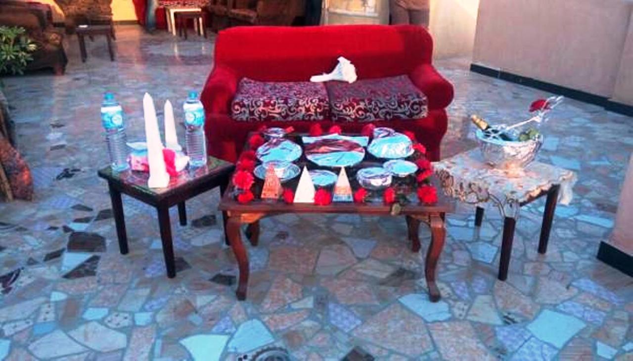 Pyramids Loft Guesthouse ไคโร ภายนอก รูปภาพ