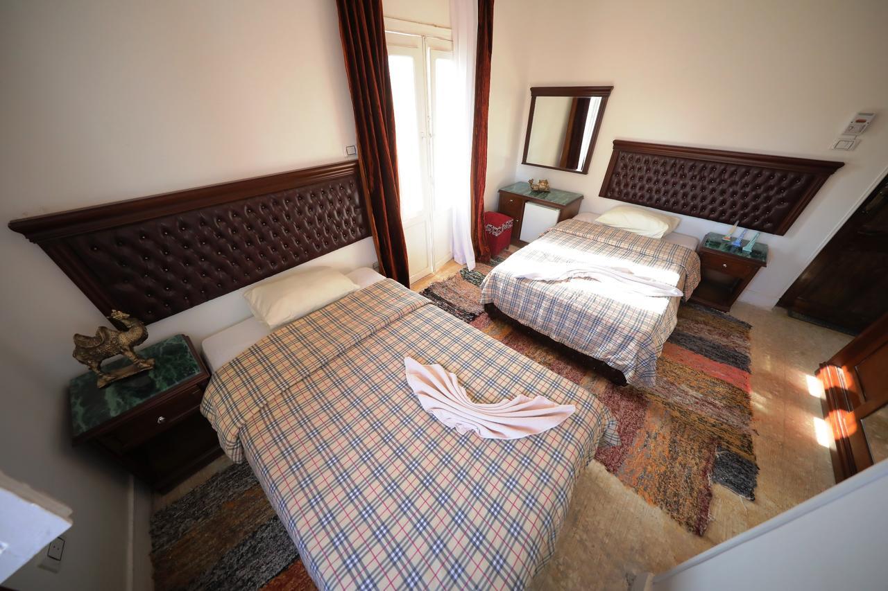 Pyramids Loft Guesthouse ไคโร ภายนอก รูปภาพ