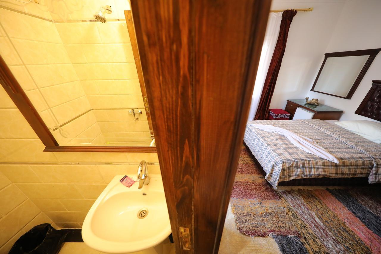 Pyramids Loft Guesthouse ไคโร ภายนอก รูปภาพ