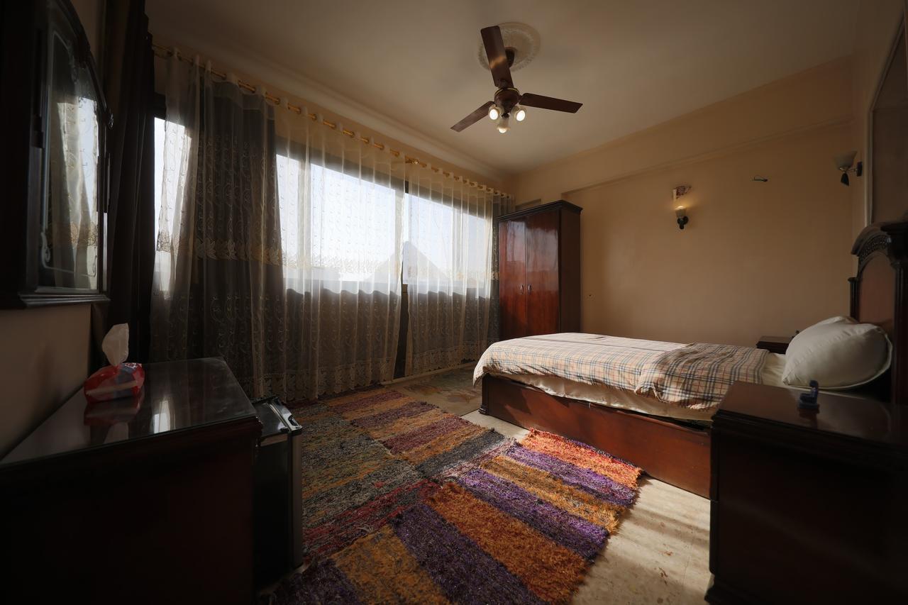 Pyramids Loft Guesthouse ไคโร ภายนอก รูปภาพ